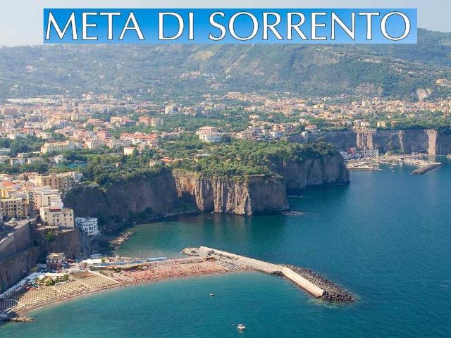Appartamento in vendita a Meta NA