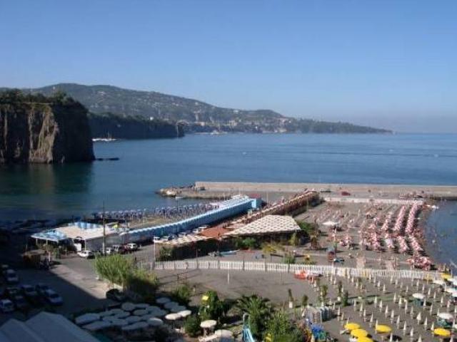 Appartamento in vendita a Meta NA
