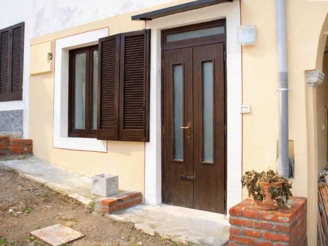 Appartamento in vendita a Mezzomerico NO