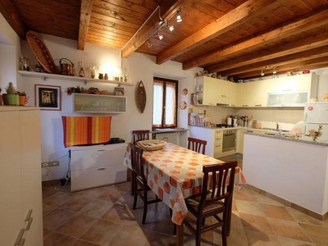Appartamento in vendita a Mioglia SV