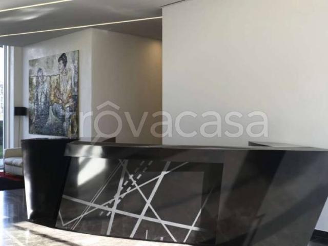 Appartamento in vendita a Milano via Ambrogio Spinola, City Life