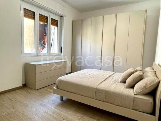 Appartamento in vendita a Milano via Derna, Cimiano