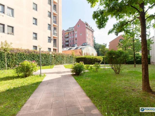 Appartamento in vendita a Milano via Enrico Cialdini, 74, Affori