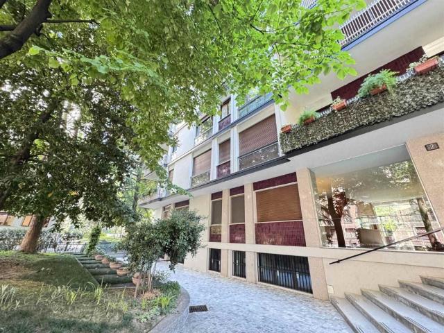 Appartamento in vendita a Milano, De Angeli