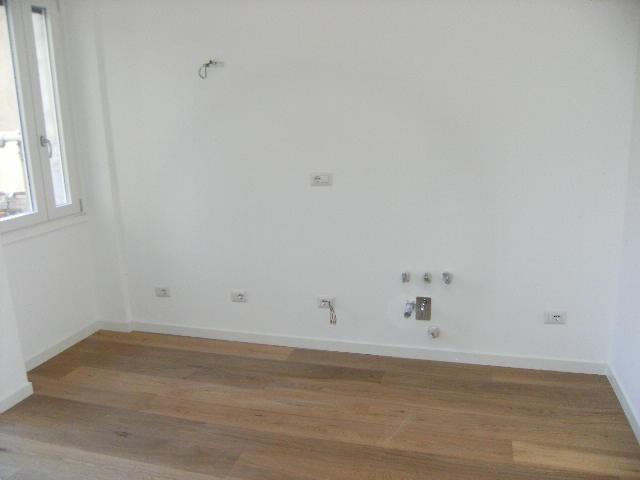 APPARTAMENTO in VENDITA a MILANO FIRENZE / SEMPIONE / CENISIO di 2 vani
