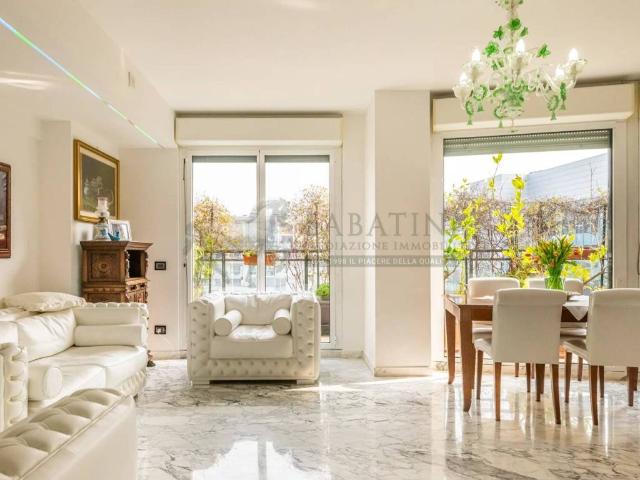Appartamento in vendita a Milano MI