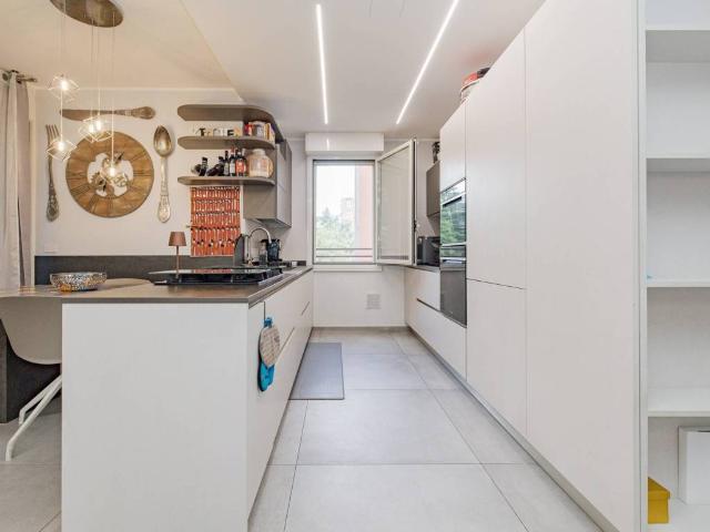 Appartamento in vendita a Milano MI