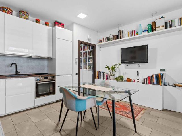 Appartamento in vendita a Milano MI