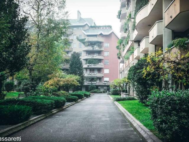 Appartamento in vendita a Milano MI