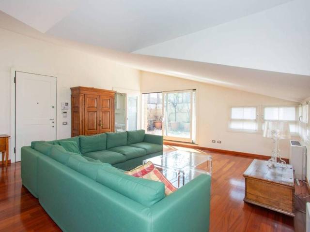 Appartamento in vendita a Milano MI