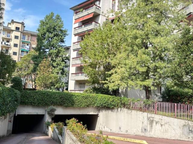 Appartamento in vendita a Milano MI