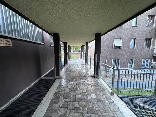 Appartamento in vendita a Milano MI