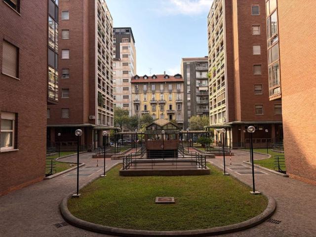 Appartamento in vendita a Milano MI