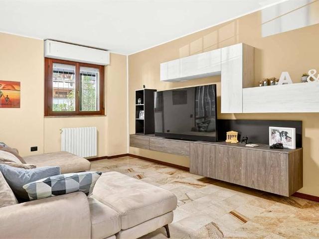 Appartamento in vendita a Milano MI