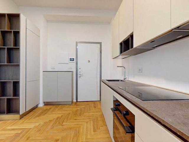 Appartamento in vendita a Milano MI