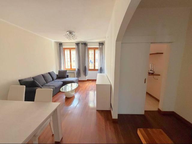 Appartamento in vendita a Milano MI
