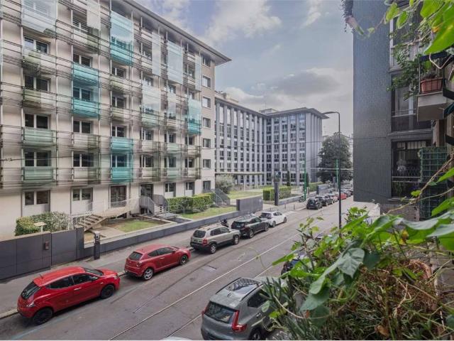 Appartamento in vendita a Milano MI