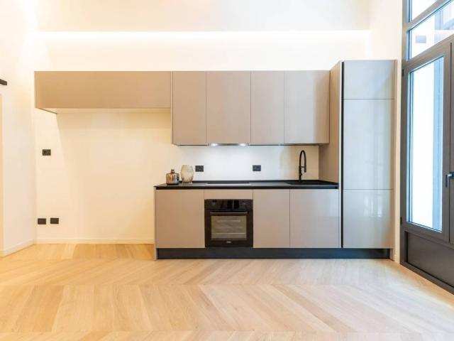 Appartamento in vendita a Milano MI