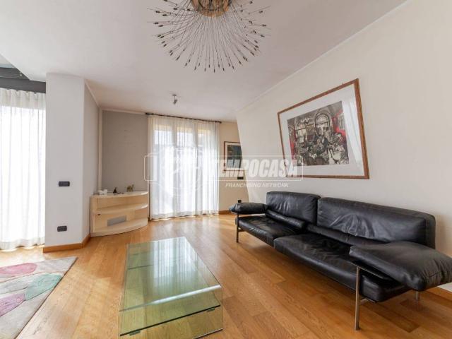 Appartamento in vendita a Milano MI