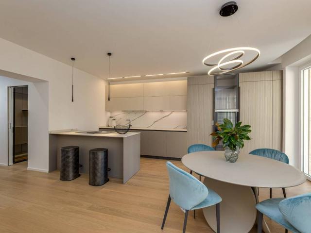 Appartamento in vendita a Milano MI