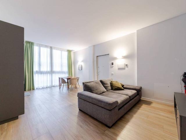 Appartamento in vendita a Milano MI