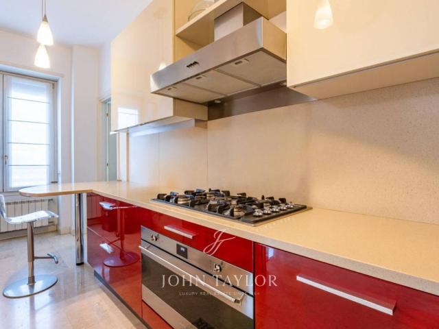 Appartamento in vendita a Milano MI