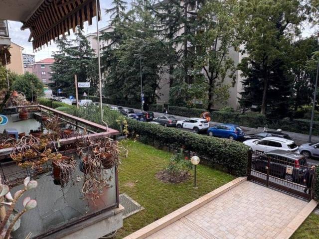 Appartamento in vendita a Milano MI