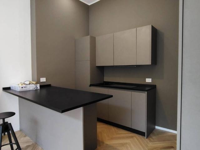 Appartamento in vendita a Milano MI