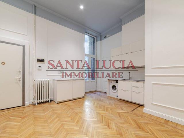 Appartamento in vendita a Milano MI