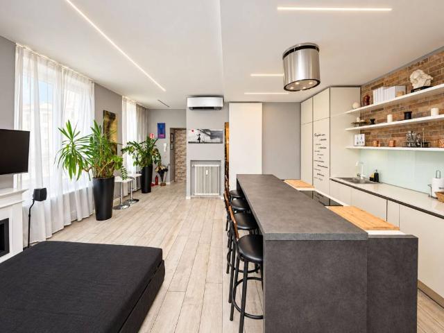 Appartamento in vendita a Milano MI