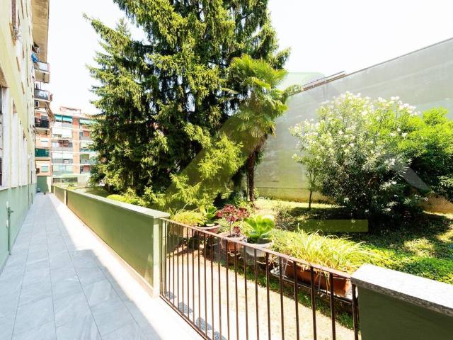 Appartamento in vendita a Milano MI