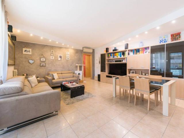 Appartamento in vendita a Milano MI