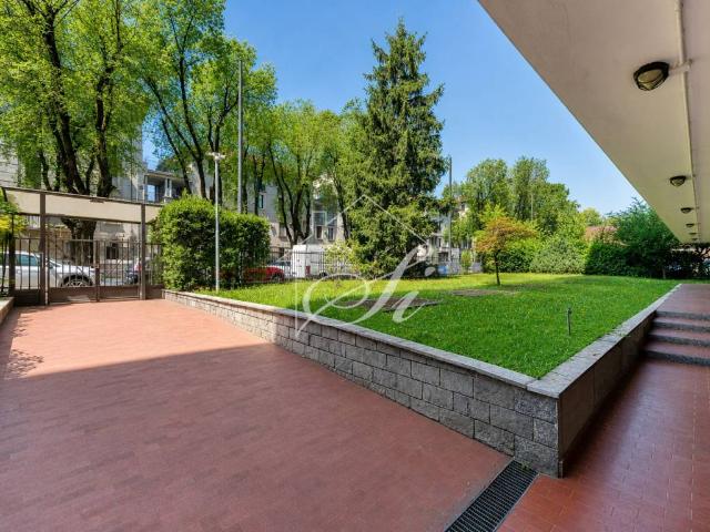 Appartamento in vendita a Milano MI