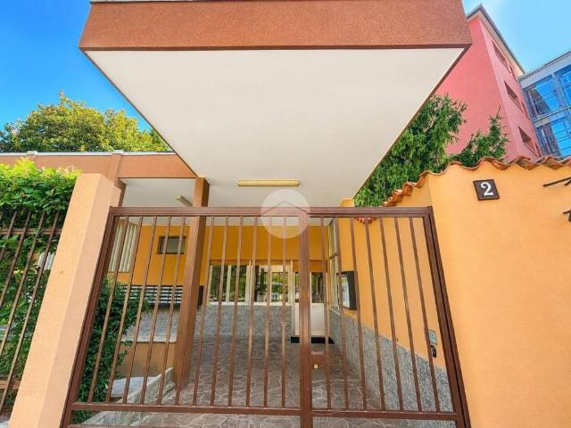 Appartamento in vendita a Milano MI