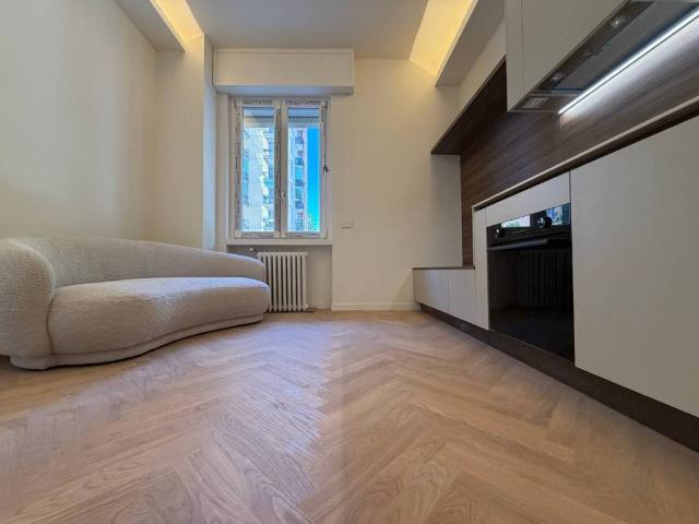 Appartamento in vendita a Milano MI