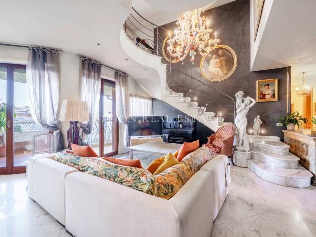 Appartamento in vendita a Milano MI