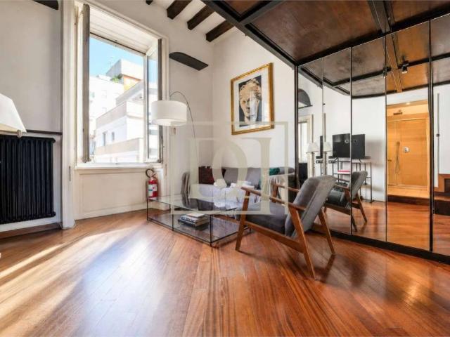 Appartamento in vendita a Milano MI