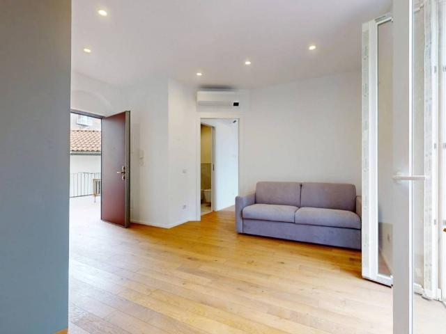 Appartamento in vendita a Milano MI