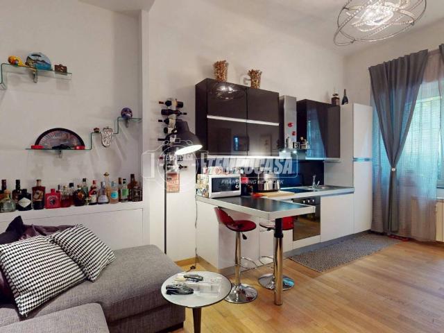 Appartamento in vendita a Milano MI