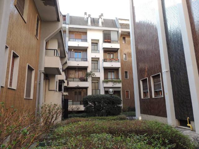 Appartamento in vendita a Milano MI