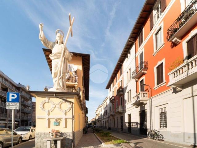 Appartamento in vendita a Milano MI