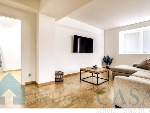 Appartamento in vendita a Milano MI