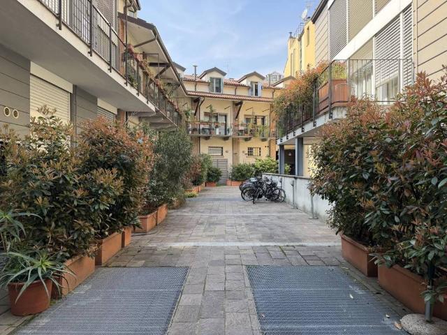 Appartamento in vendita a Milano MI