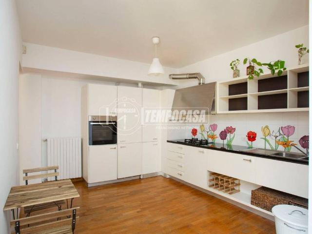 Appartamento in vendita a Milano MI