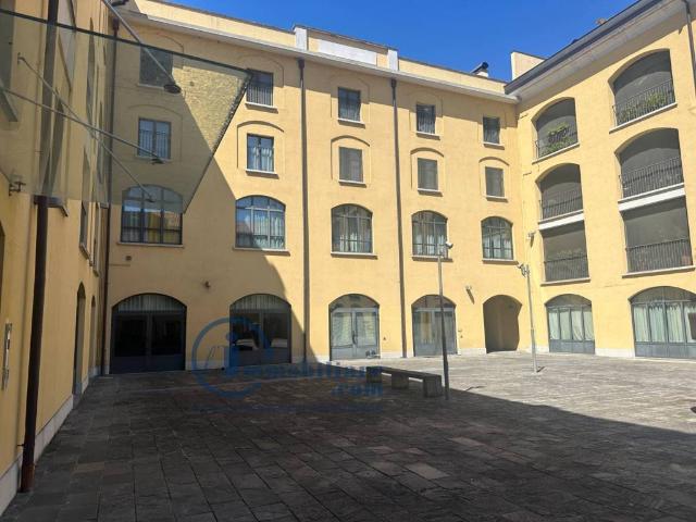 Appartamento in vendita a Milano MI