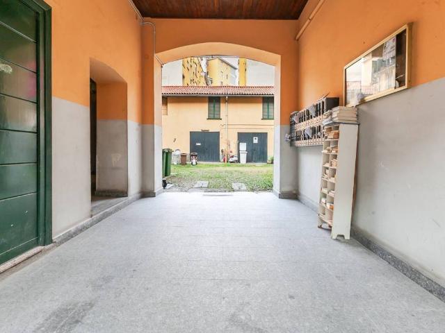 Appartamento in vendita a Milano MI