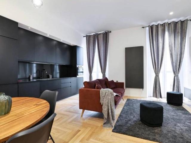 Appartamento in vendita a Milano MI