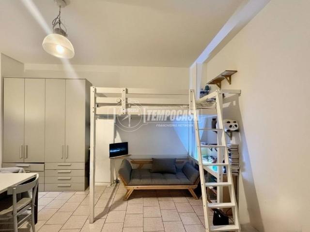 Appartamento in vendita a Milano MI