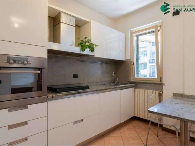 Appartamento in vendita a Milano MI