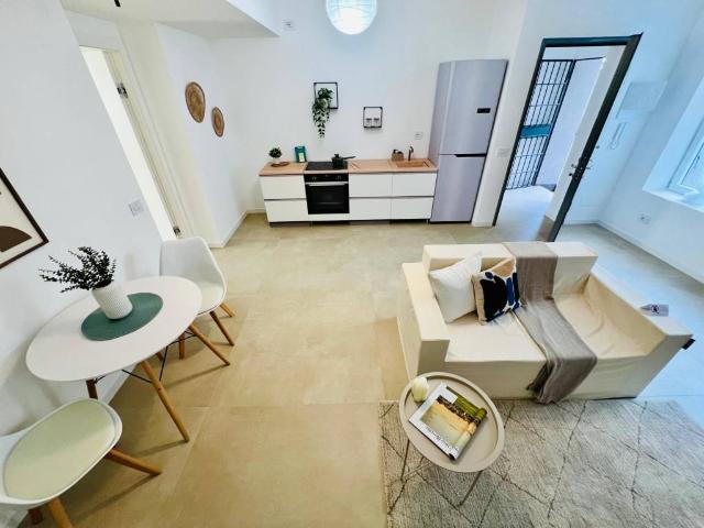 Appartamento in vendita a Milano MI